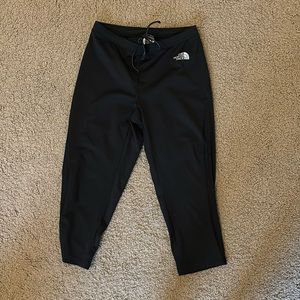 North face cropped leggings